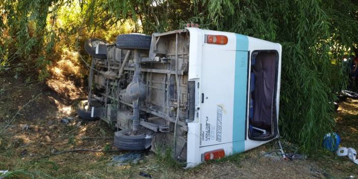 Konya yolunda minibüsün devrildiği kazada ölü sayısı 8’e yükseldi