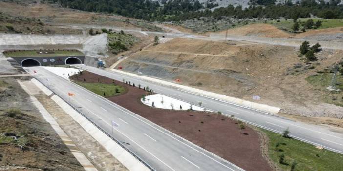 Konya’yı Antalya’ya yakınlaştıran Demirkapı Tüneli yeniden açıldı