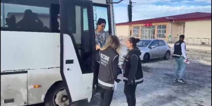 Dilan Polat ağlayarak cezaevine girdi!