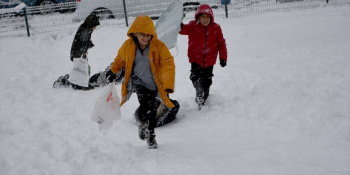 Konya'nın 4 ilçesinde okullar tatil edildi
