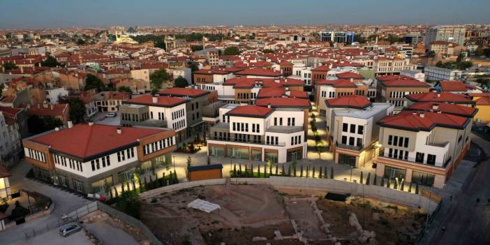 Konya'nın kalbindeki dükkanlar sahibini arıyor