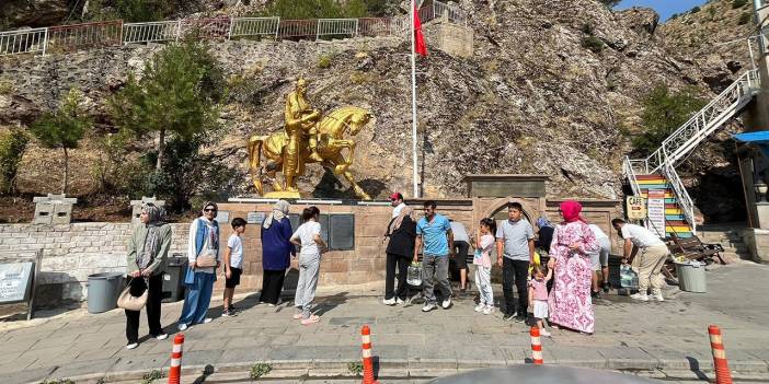 Akdeniz yolcularının Konya’daki serin durağı! Hep kuyruk var