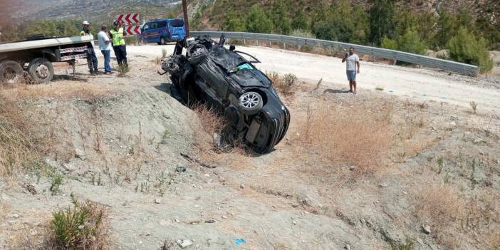 Konya yolunda otomobil şarampole devrildi! 1 ölü, 1 yaralı