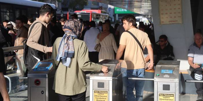 Konya’da üniversite öğrencilerine ücretsiz ulaşım müjdesi