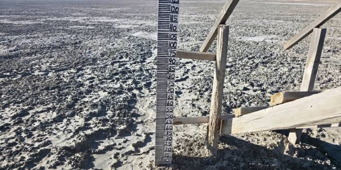 Konya’nın 2 gölü daha kurudu! Manzara yürek yakıyor