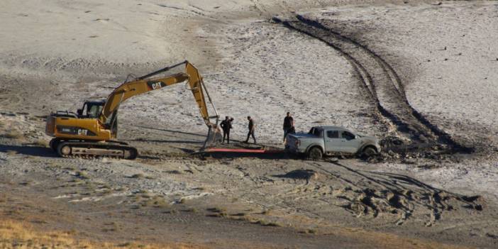 Fransa’dan geldi, Konya’da gölün ortasında kaldı
