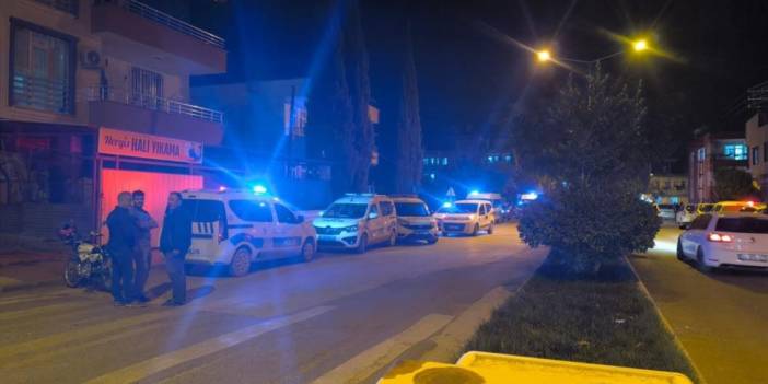 Kavga çıktı, 4 kişi ile olaya müdahale 1 polis yaralandı