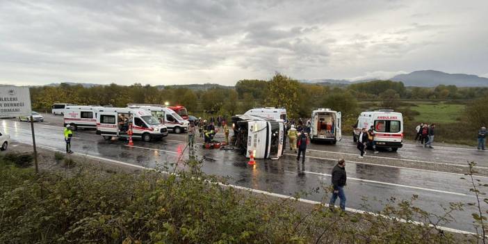 İşçileri taşıyan servis kaza yaptı! 1 kişi öldü 19 yaralı