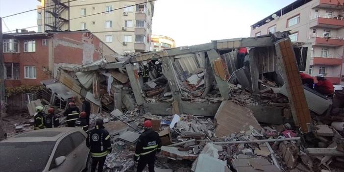 Kocaeli Gebze’de 6 katlı bina çöktü! Enkaz altında 5 kişi var