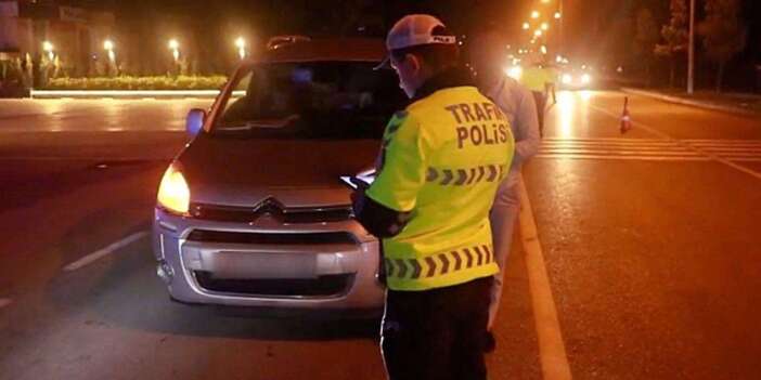 Konya'da durdurulan araçtaki kişinin iç çamaşırından çıkan şok etti