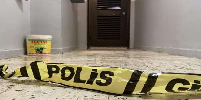 Kan donduran olay! Anne ve oğlu yataklarında öldürüldü, zanlı aynı evden çıktı