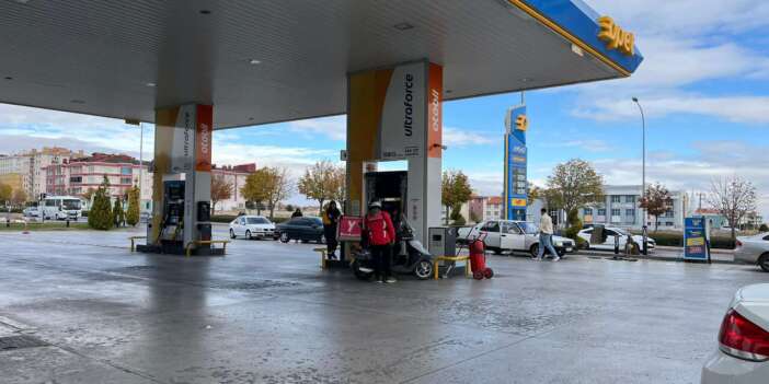 Akaryakıtta tabela yine değişiyor! Konya’da 60 lirayı aşacak