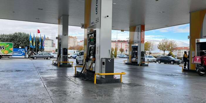 Konya’da akaryakıta beklenen indirim geldi