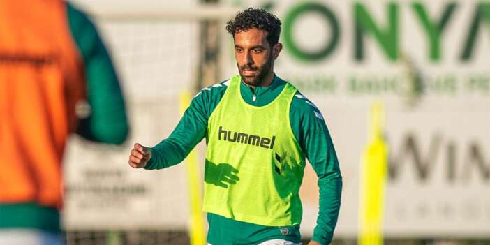 Konyaspor’un savunma oyuncusu sahalara dönüyor