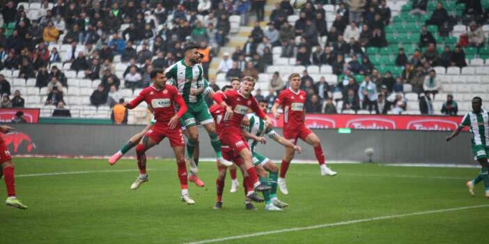 Konyaspor ile Antalyaspor’un kritik karşılaşması