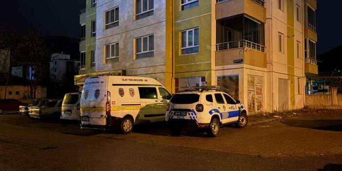 Aile içi facia! Baba, oğlunun boğazını kesti