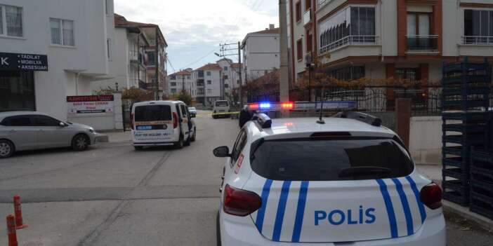 Kayınpeder - damat kavgası kanlı bitti! Kalbine saplanan bıçakla hastaneye getirildi