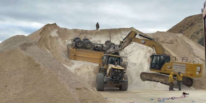 Taş ocağında facia! Şaban Saha, damper arasında can verdi
