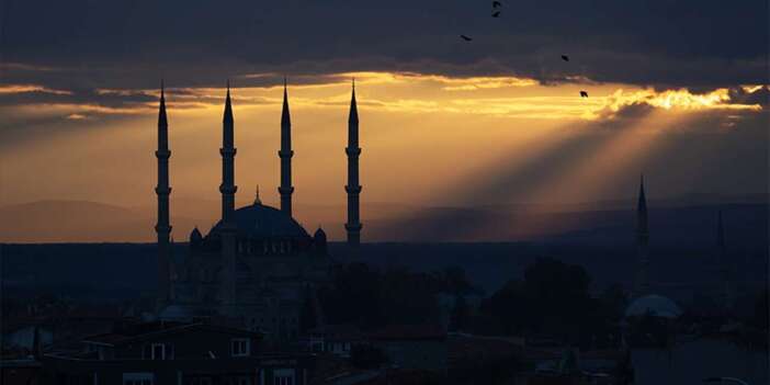 Üç aylar için geri sayım sona eriyor