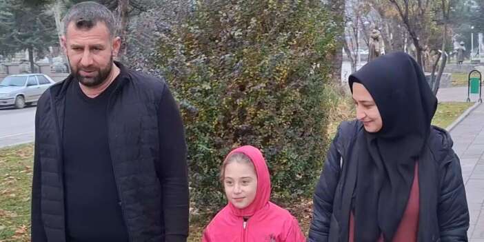 Konya’da kaldırımda yürürken hayatları kararan aile konuştu