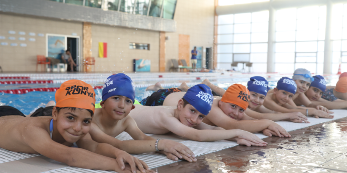 Konya’nın 20 ilçesinde yüzme eğitimleri verilmeye başladı