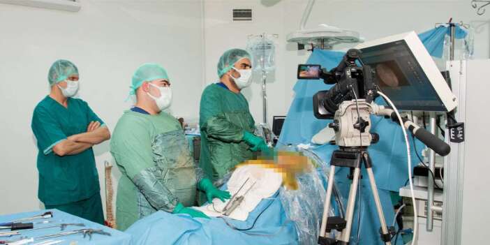 Türkiye’nin önde gelen cerrahları, Konya’da toplandı