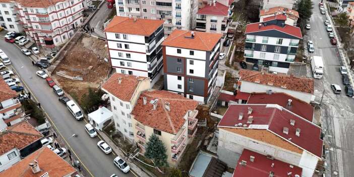 Mahalleli büyük bir gürültüye uyandı! 5 apartman boşaltıldı