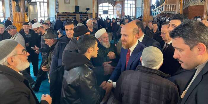 Bilal Erdoğan Konya’da! Kapu Camisinde vatandaşla buluştu