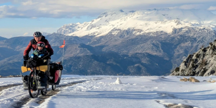 2 yaşında bisikletle dünya tutuna çıktı, rotasına Konya da girdi