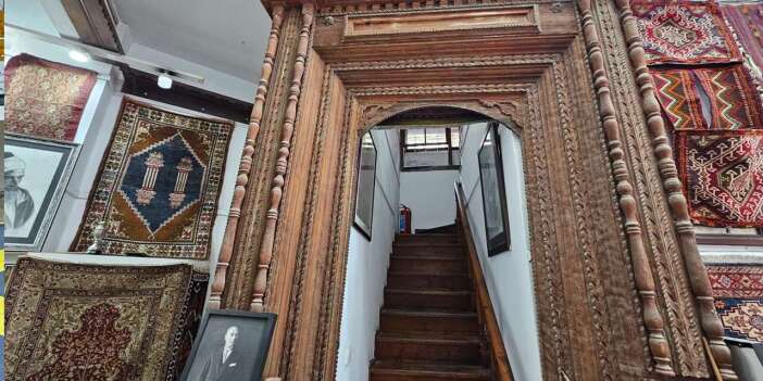 Antalya'da halı dükkanındaki tarihi mihrabın Konya’ya ait olduğu ortaya çıktı