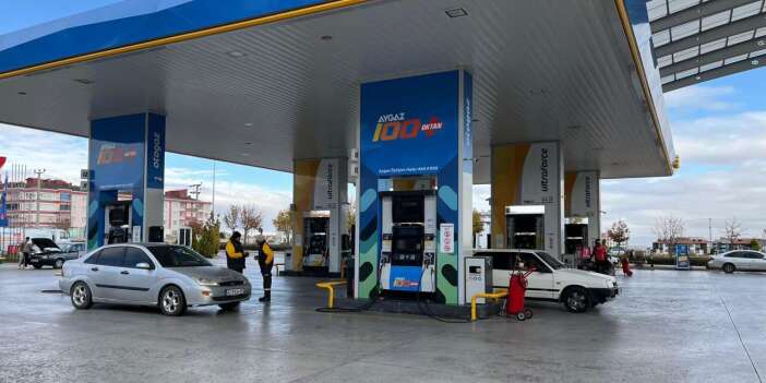 Motorine zam rakamı 6,50 TL’ye çıktı! Benzin zammı bugünlük iptal
