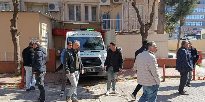 İş yerinde silahlı saldırıya uğrayan PVC ustası hayatını kaybetti