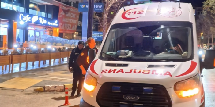 Kafede kavga çıktı, 1 kişi bıçaklandı