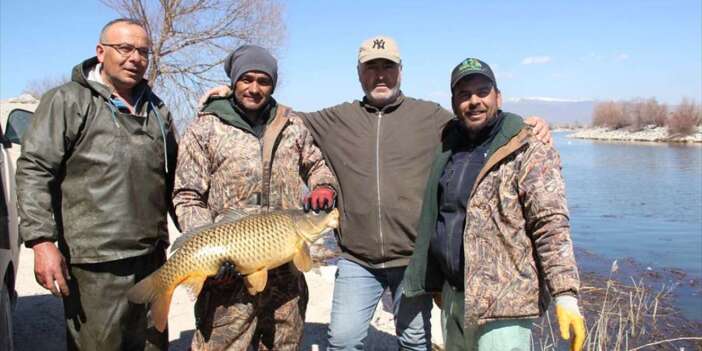 Bereket fışkırıyor! Konya’daki bu gölde, günlük balık avı 1 tona ulaştı