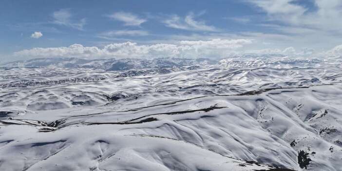 Konya’nın karla kaplı zirvesi görsel şölen sunuyor
