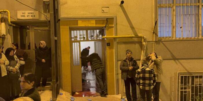 Apartman girişinde baldızını öldüren inşaat işçisi canına kıydı