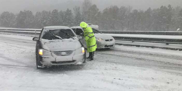 Konya - Antalya yolunda son durum! Alacabel’de kar 15 santimetreyi buldu
