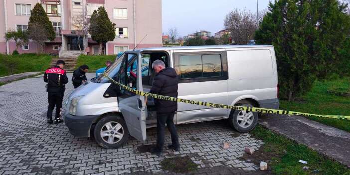 3 çocuk babası inşaat ustası, evinin önünde öldürüldü