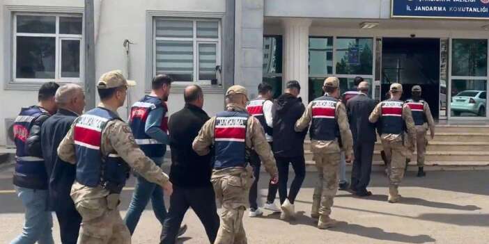 Konya’da silah kaçakçılarına operasyon! 404 gözaltı