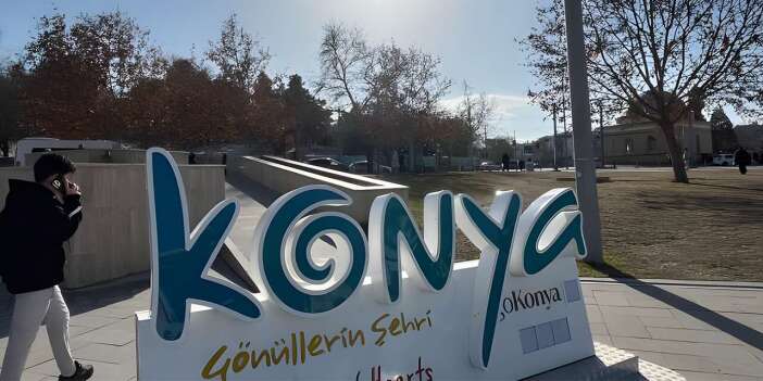 Konya’da bahar havası başlıyor! Sıcaklık 22 dereceye çıkacak, bir gün sağanak yağış var