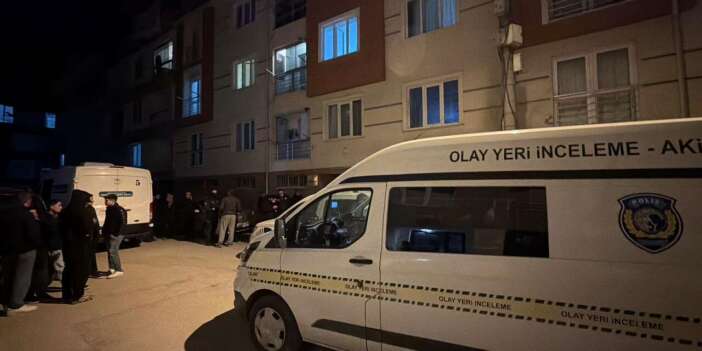 Kötü koku gelen eve maskeyle giren ekipler acı gerçeği ortaya çıkardı