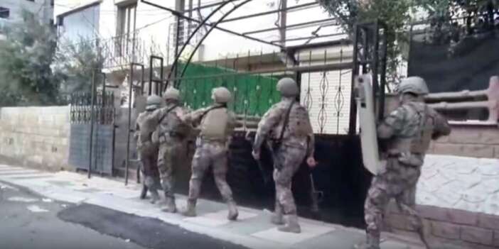 Konya dahil 56 ilde büyük terör operasyonu! 525 kişi yakalandı