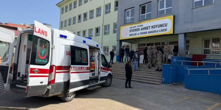 Liseye giren silahlı saldırgan ateş açtı! Ölü ve çok sayıda yaralı var