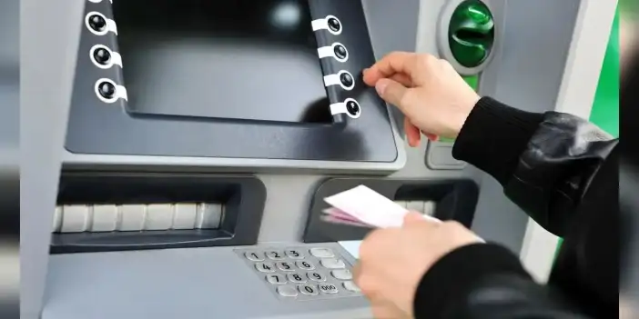 Konya’nın en büyük ilçelerinden birinde ATM krizi vatandaşı çileden çıkardı
