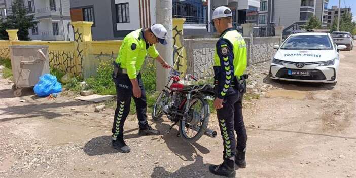 Polisten kaçan motosiklet sürücüsüne yarım milyonu aşan ceza kesildi