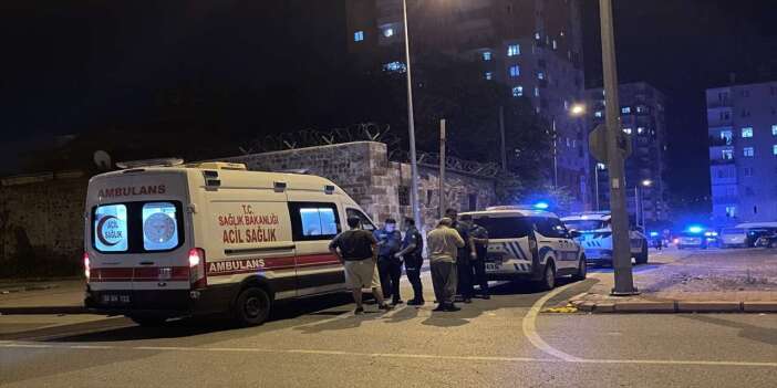 Gürültü tartışması kanlı bitti! Satırların kullanıldığı kavgada 3 yaralı var