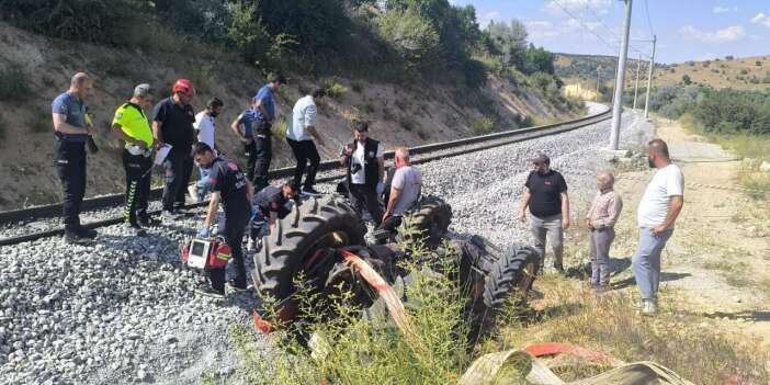 86 yaşındaki çiftçi traktörün altında can verdi