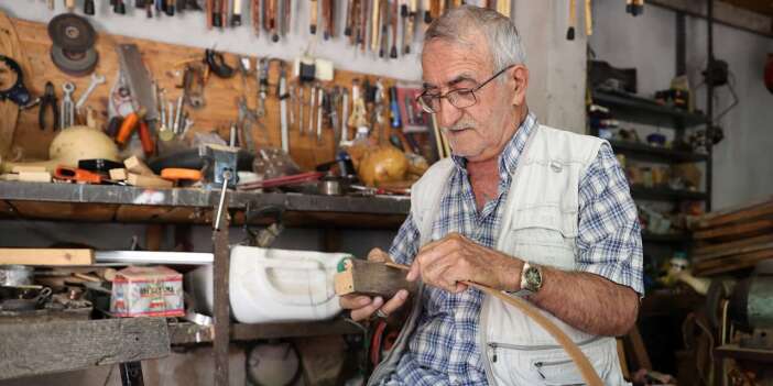 Konya'da 75 yaşında hayran bırakan başarı! 150 bastonluk koleksiyon yaptı