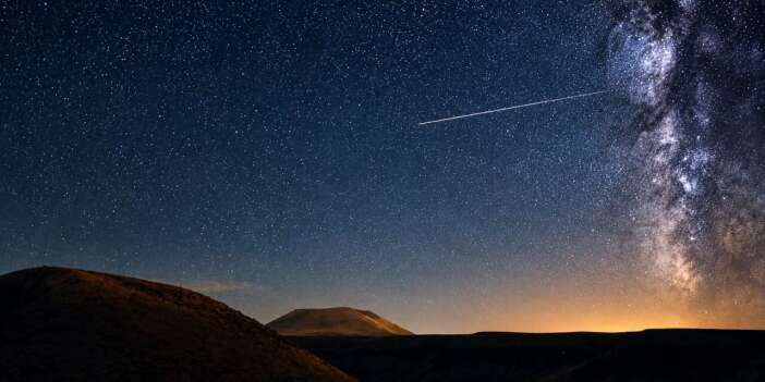Konya’da yüzlerce kişi Meke’ye koştu! Perseid meteorları gökyüzünü aydınlattı