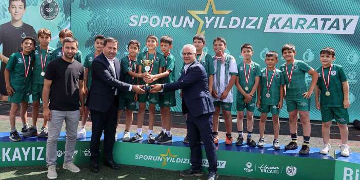 Konya’da 1293 öğrencinin katıldığı turnuvada şampiyonlar belli oldu